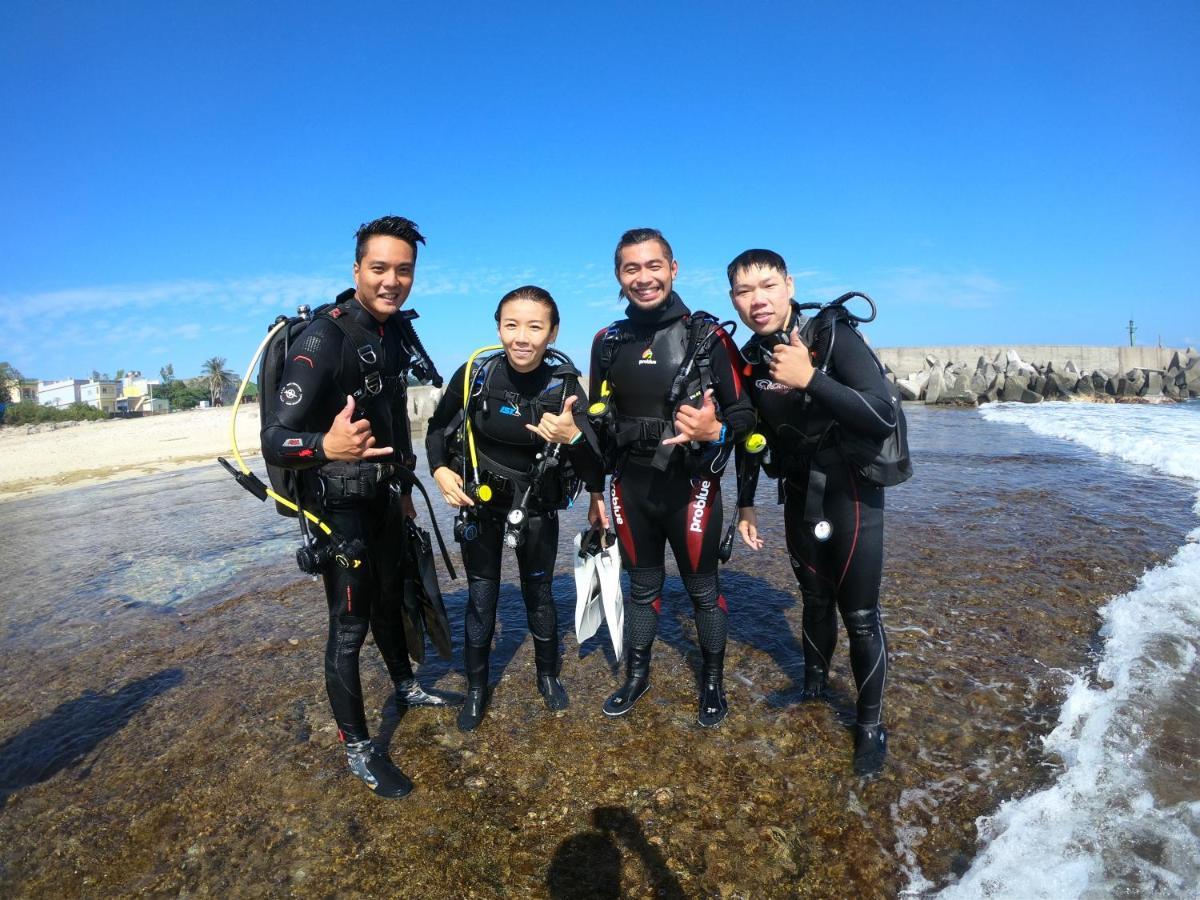 Stay Liuqiu Diving Hostel остров Ламай Екстериор снимка